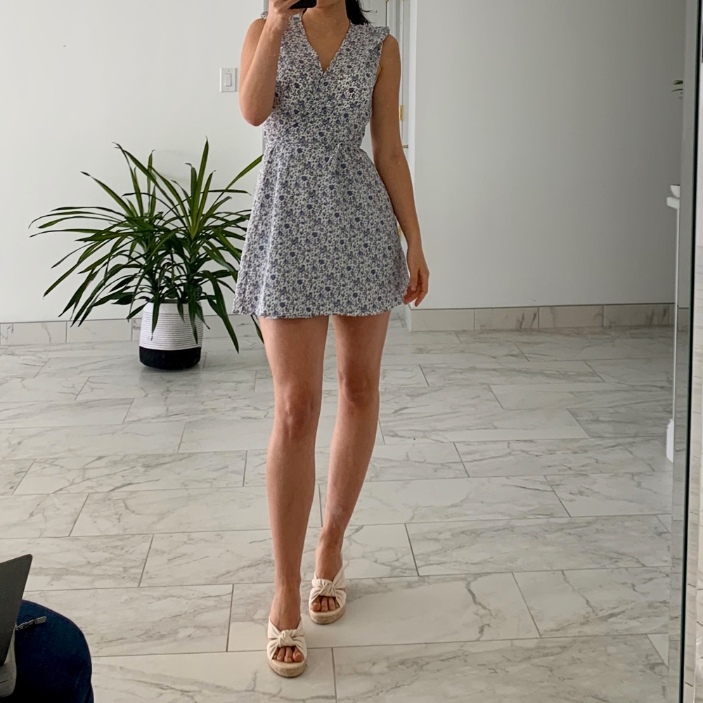 Jardines De Alexandria Floral Dress